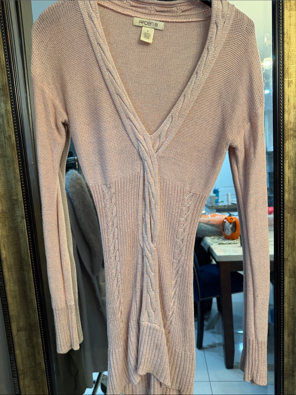 Arden B Blush Cable-Detail V-Neck Sweater